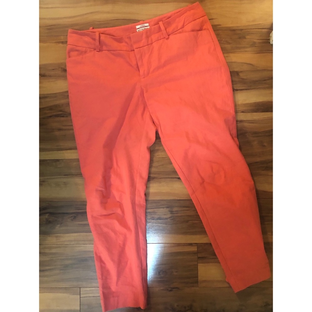 Coral Capri Pants. Size 12.